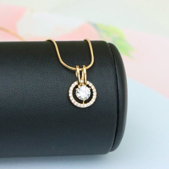 "Brilliant White Center Stone Pendant with Elegant Crystal Halo Design, XPPT1709 - Picture 6 of 13